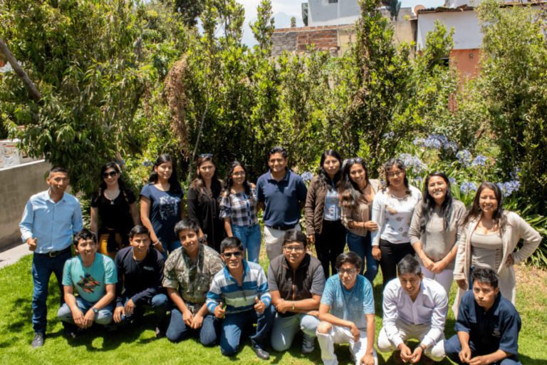 Trabaja con nosotros Paz Laboratorios